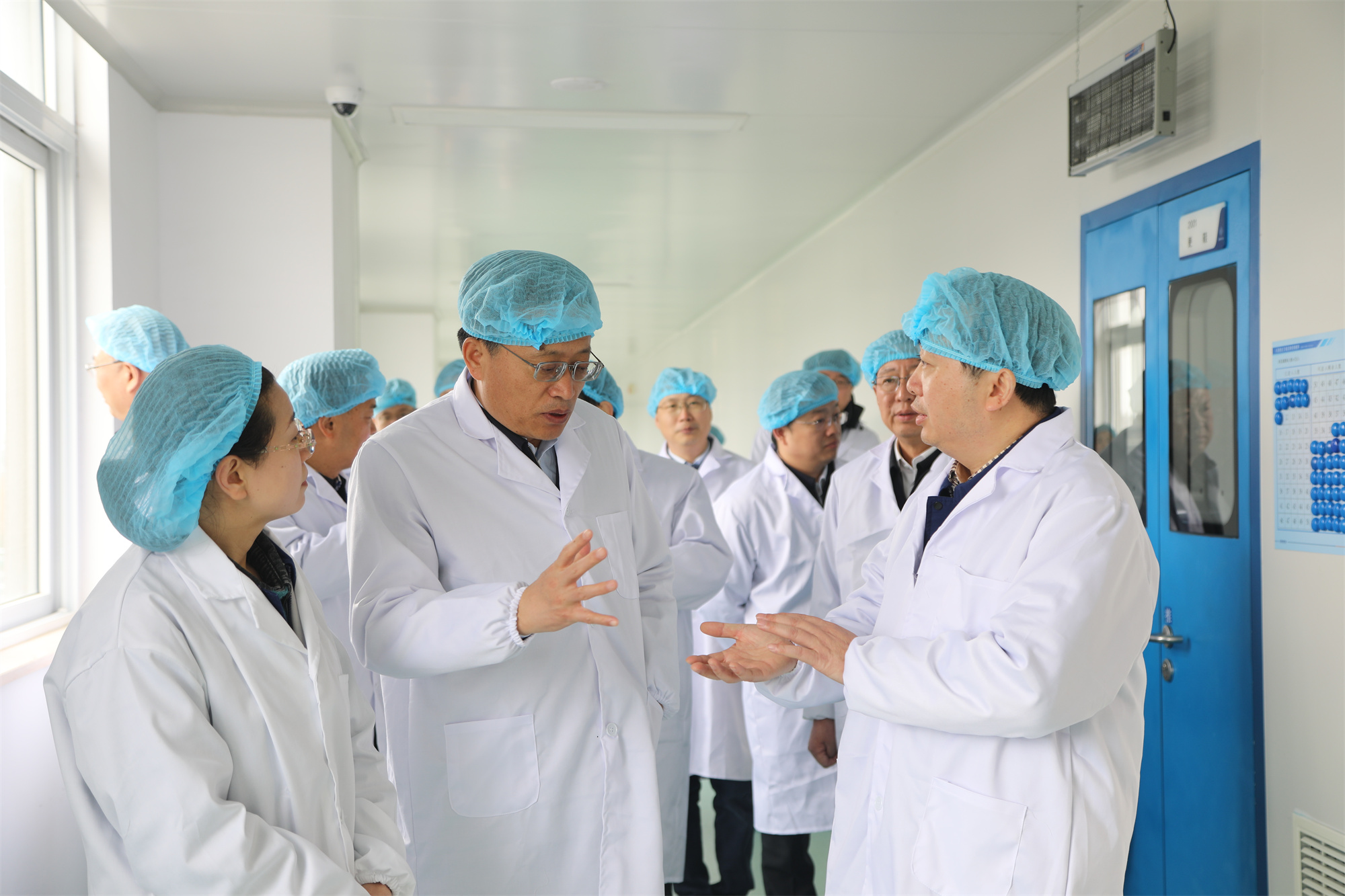 江苏省副省长胡广杰一行莅临南宫28NG相信品牌力量药业调研指导
